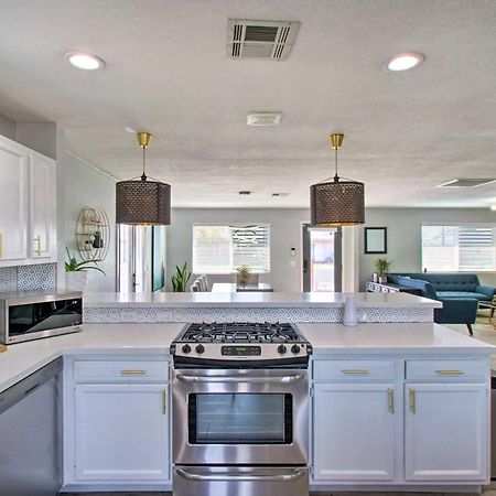Charming Phoenix Home With Patio About 3 Miles To Dtwn! エクステリア 写真